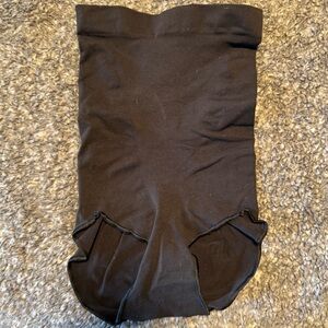 Skims High waisted brief shapewear